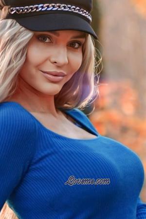 218996 - Kamila Age: 38 - Poland